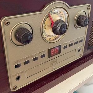 Meet your Posher, Eva